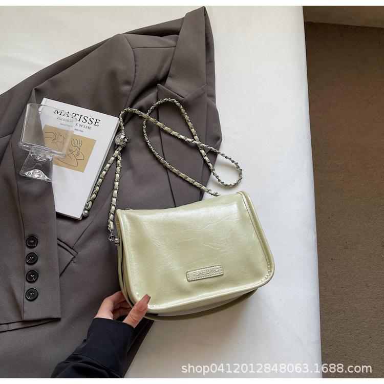 

Нишевый дизайн текстура плечо подмышка сумка 2025 новая универсальная сумка-мессенджер модная цепочка портативная маленькая квадратная сумка