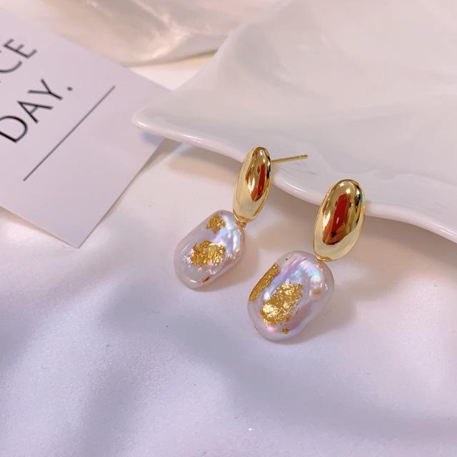 Sicilian style retro natural rock pearl simple beauty gold foil stud earrings temperament French earrings high sense women
