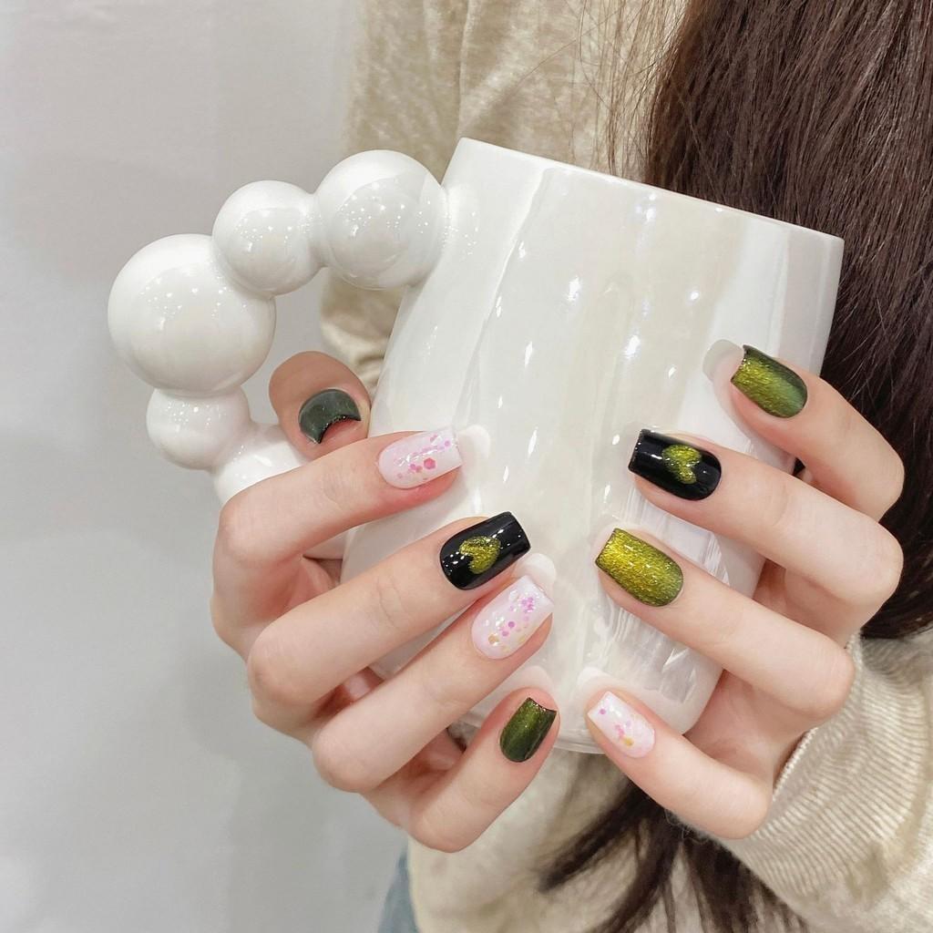 %100 EL YAPIMI Kısa Tabut Şeklinde Yapay Tırnak Koyu Yeşil Kedi Gözü Beyaz Smudge Süslemeli Takma Tırnak Seti Yapıştırıcı İle Yeniden Kullanılabilir Tak Çıkar Tırnaklar