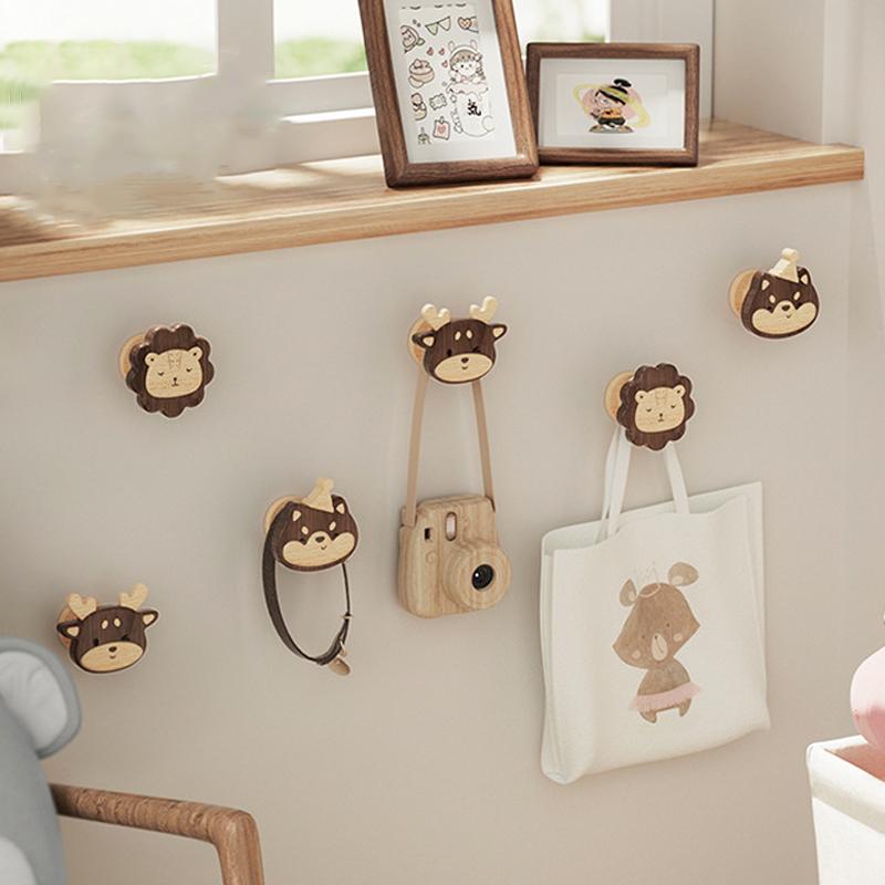 New Cartoon Walnut Wood Hook Beech Wooden Cute Animal Hook Wardrobe Hanger Children's Room Decora Hook Home Kitchen Accessories
