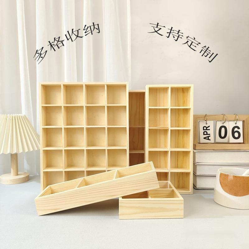 Деревянный настольный лоток-органайзер с отделениями