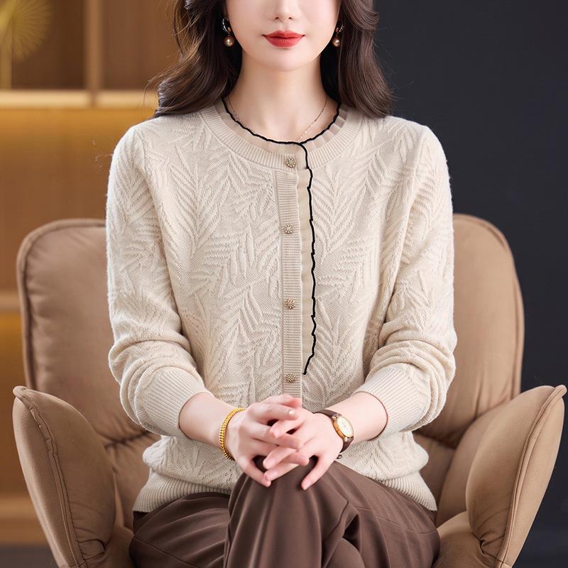 Chic Two-Piece Wool Sweater for Middle-Aged & Elderly Women, Versatile Autumn/Winter Top, Stylish Base Layer Mother's Wear.