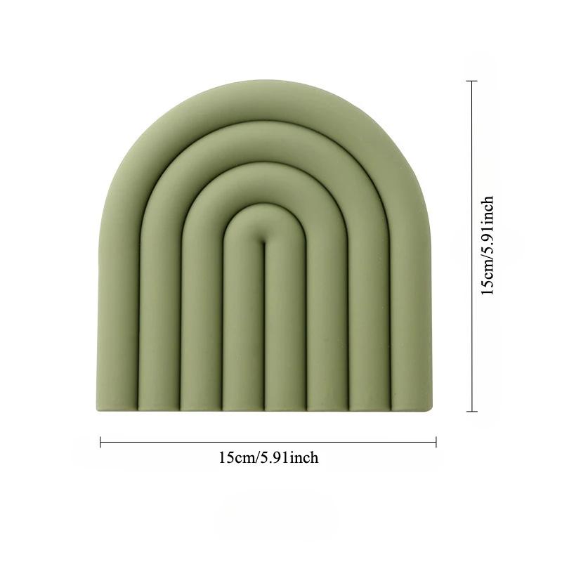 

Nordic Multicolor Rainbow Thickened Silicone Pad rregular Coasters Placemat Heat-Resistant Mats Waterproof Kitchen Drying 20x20cm
