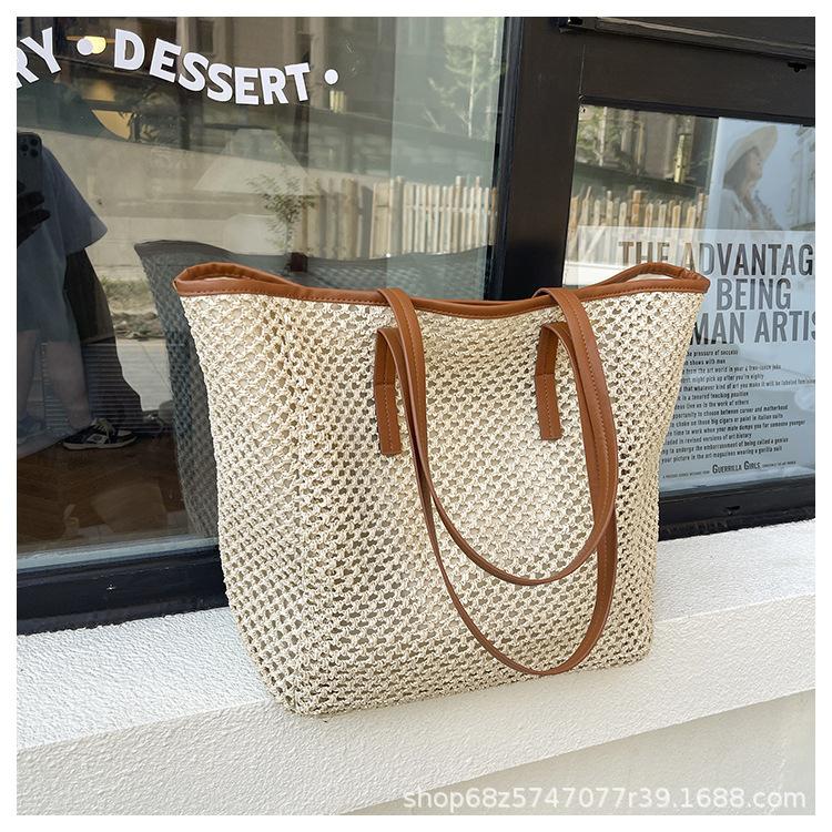 Beach vacation travel large-capacity bag women's 2025 summer new shoulder bag straw commuter woven tote bag