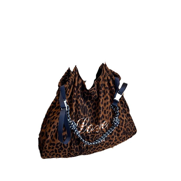

Ретро леопардовый принт плечевая тканевая сумка большая вместимость сумка-тоут нишевая модная сумка студенческая сумка подмышку женская сумка small коричневый