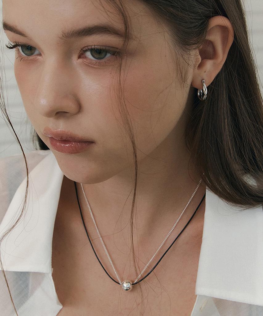 St.Scott London Two-Line Ball Necklace Stj-Nb1695Wg