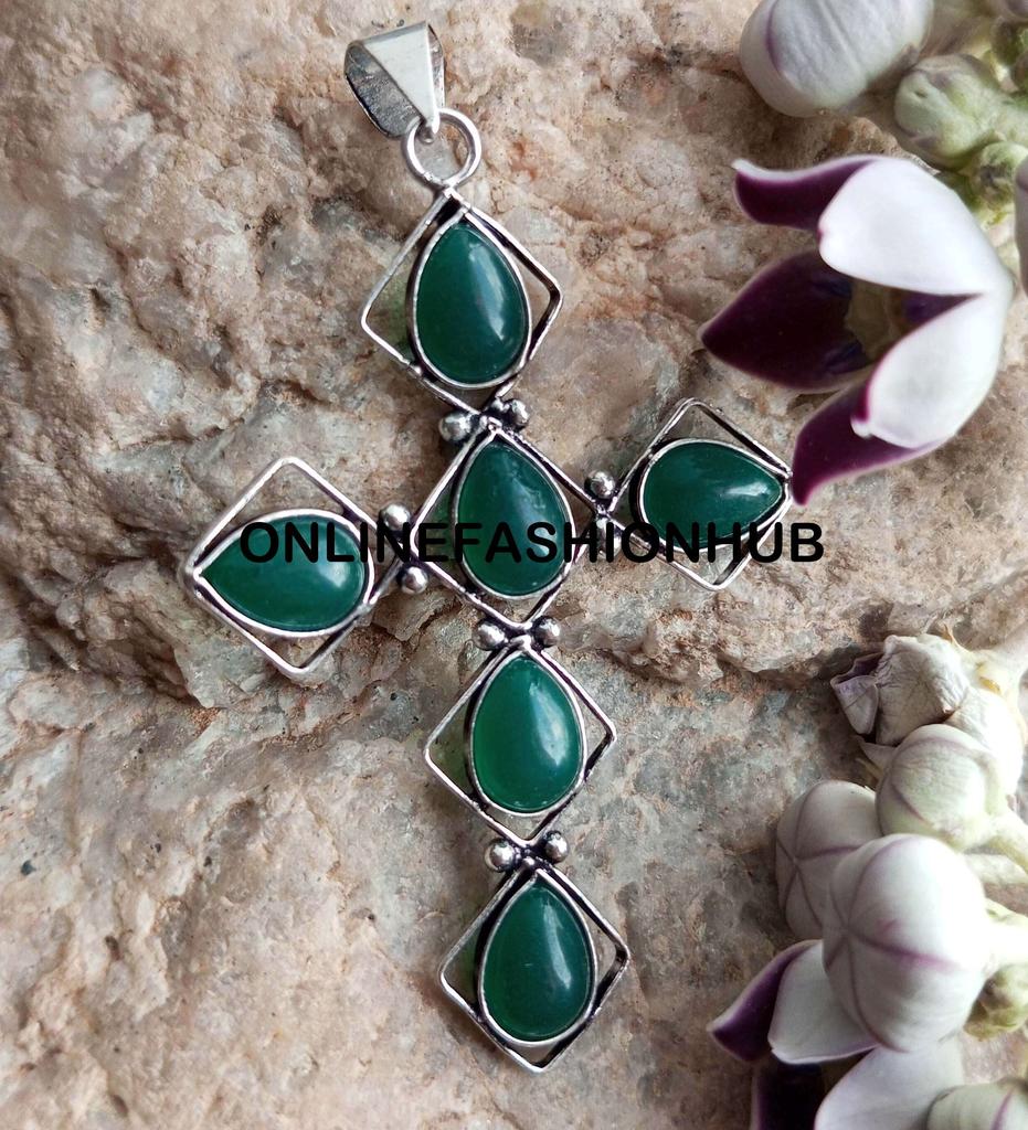 Green Onyx Gemstone 925 Sterling Silver Plated Gifted Cross Shape Pendant Jewelry NST-J2H1200