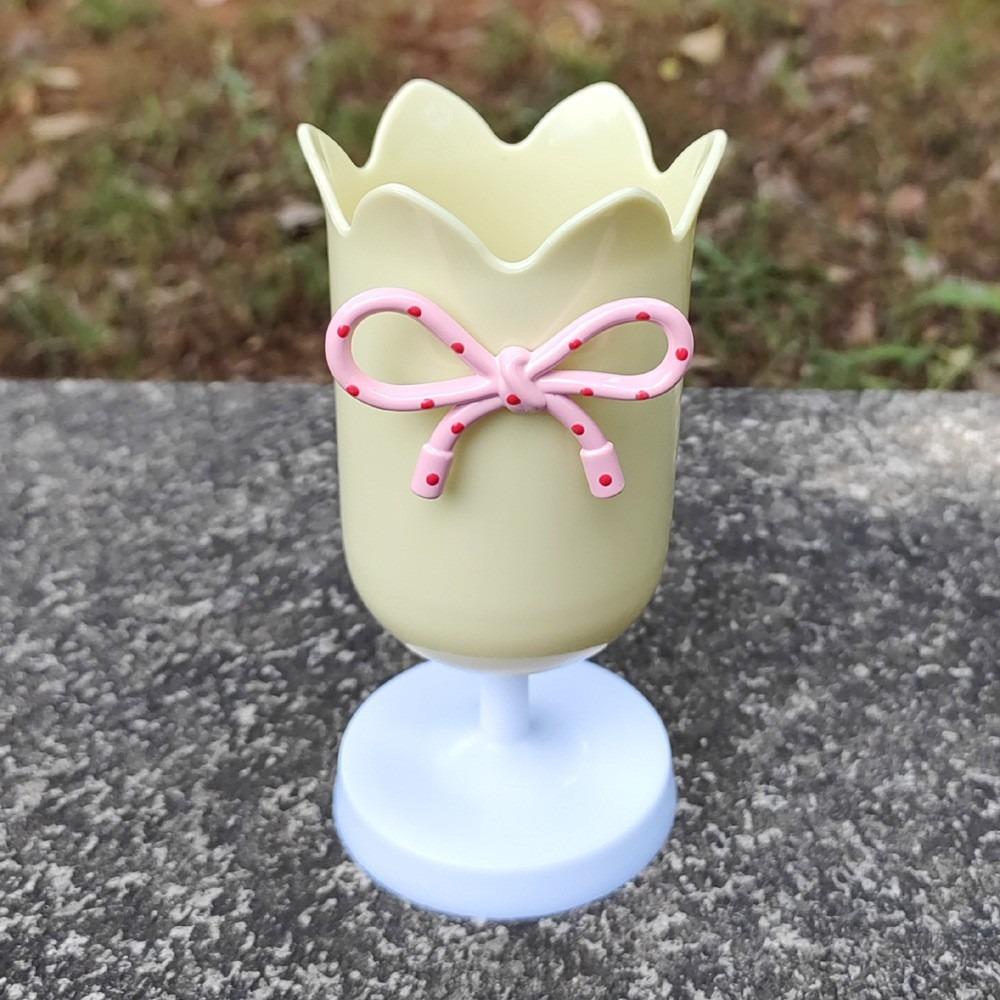 Multi-functional Plastic Pen Holder Tulips Shape Desktop Organizer Storage Bucket Makeup Brush Holder Gift