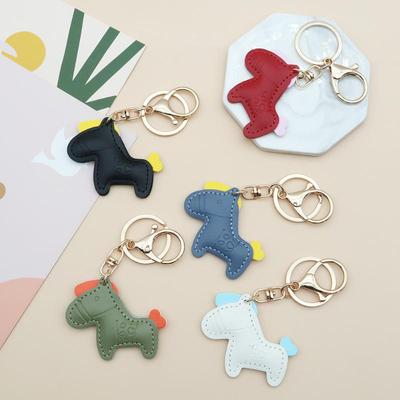 Porte-clés Cheval Dessin Animé Mignon en Cuir Pendentif Sac à Dos Décoration Porte-clés de Voiture Accessoire Sac Bijou Cadeau