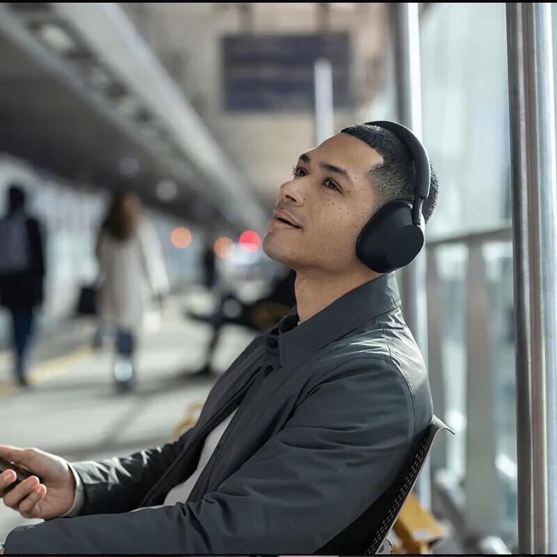 Sony WH-1000XM5 Wireless Noise-Cancelling Headphones