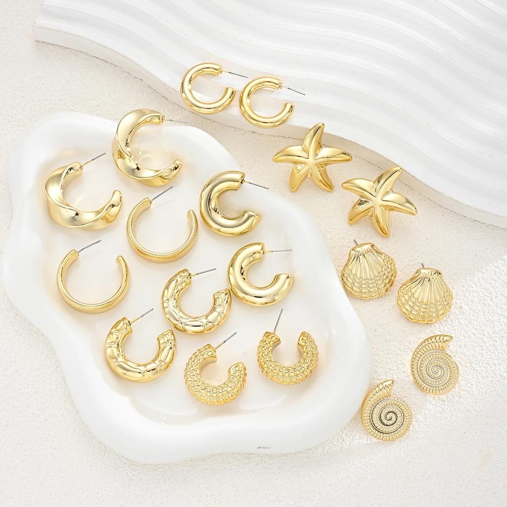 18 Pcs Vintage Gold Plated Ocean Earring Set Starfish Shell Conch Textured Hoop Earrings for Women Summer Beach Fashion Jewelry