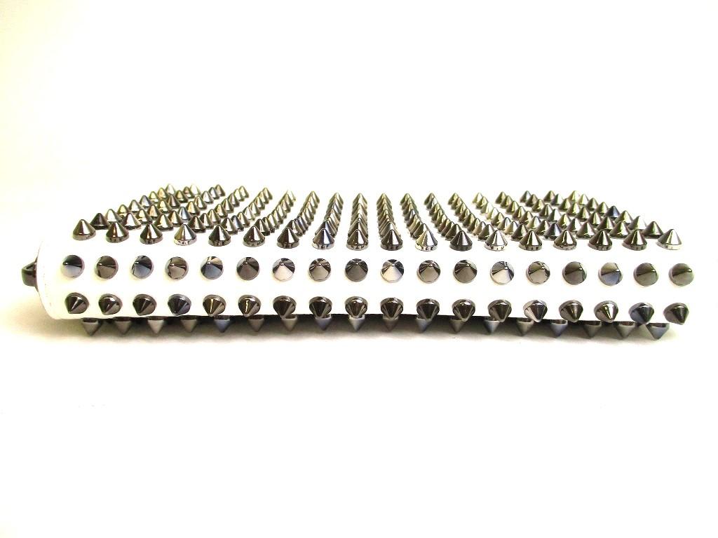 Authentic Christian Louboutin Panettone White Leather Spikes Round Zip Wallet #9934  Open Box