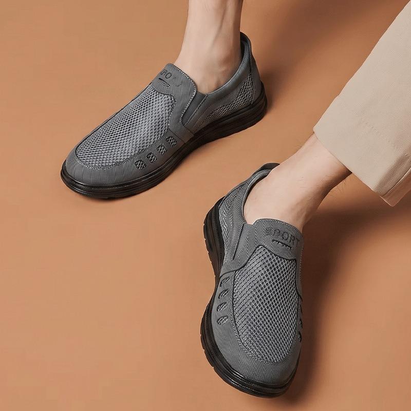 Summer new mesh shoes old Beijing cloth shoes men's one-pedal lightweight soft-soled casual shoes simple and breathable dad shoes