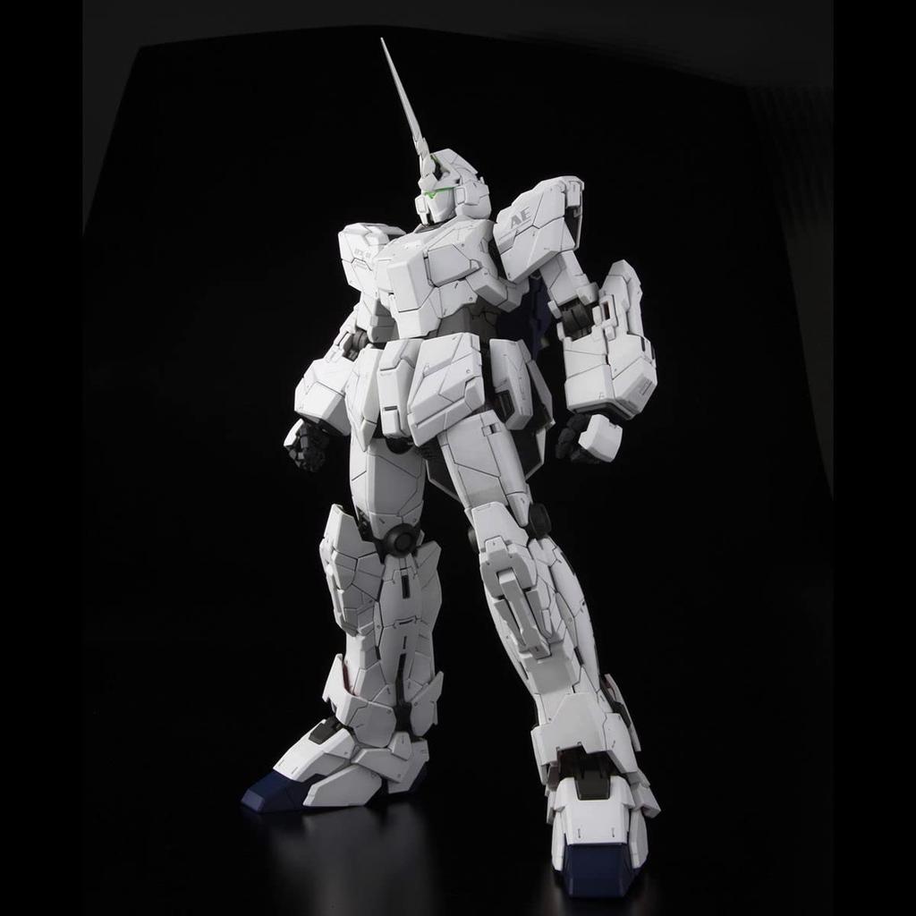 BANDAI SPIRITS PG Mobile Suit Gundam UC Unicorn Gundam scale plastic model RX-0 1/60 color-coded