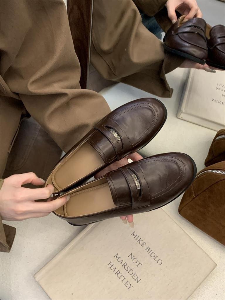 Brown retro loafers women's autumn and winter beanie shoes one-pedal black single shoes women's shoes British small leather shoes