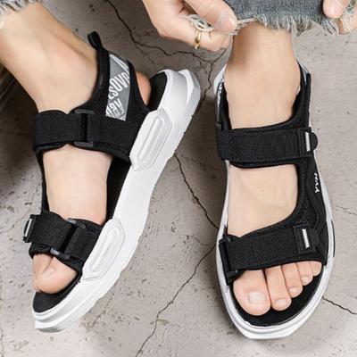 Mode Weiche Herren Sandale Casual Beach Männlicher Schuh Outdoor Erwachsener Trend 2024 Täglicher Gebrauch Luxus Großhandel Günstige Liquidation 39 Hohe Qualität V
