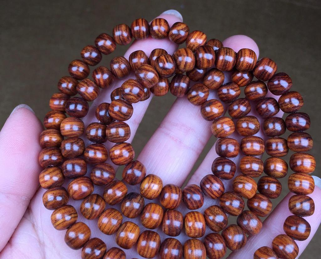 Vintage Hainan Huanghuali Tiger Stripe Buddhist Beads – Perfect for Gifts and Personal Use