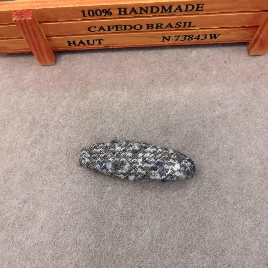 Elegant Wool Hairpin for Women - Chic Fragrance Style Duckbill Clip for Bangs and Flyaways