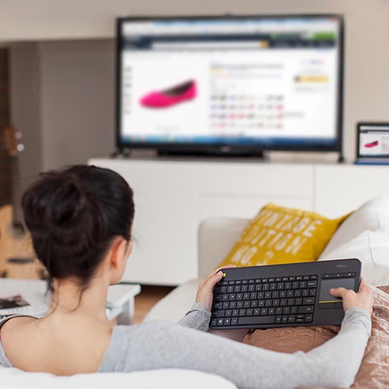 

Logitech K400 Plus Wireless Touch Keyboard