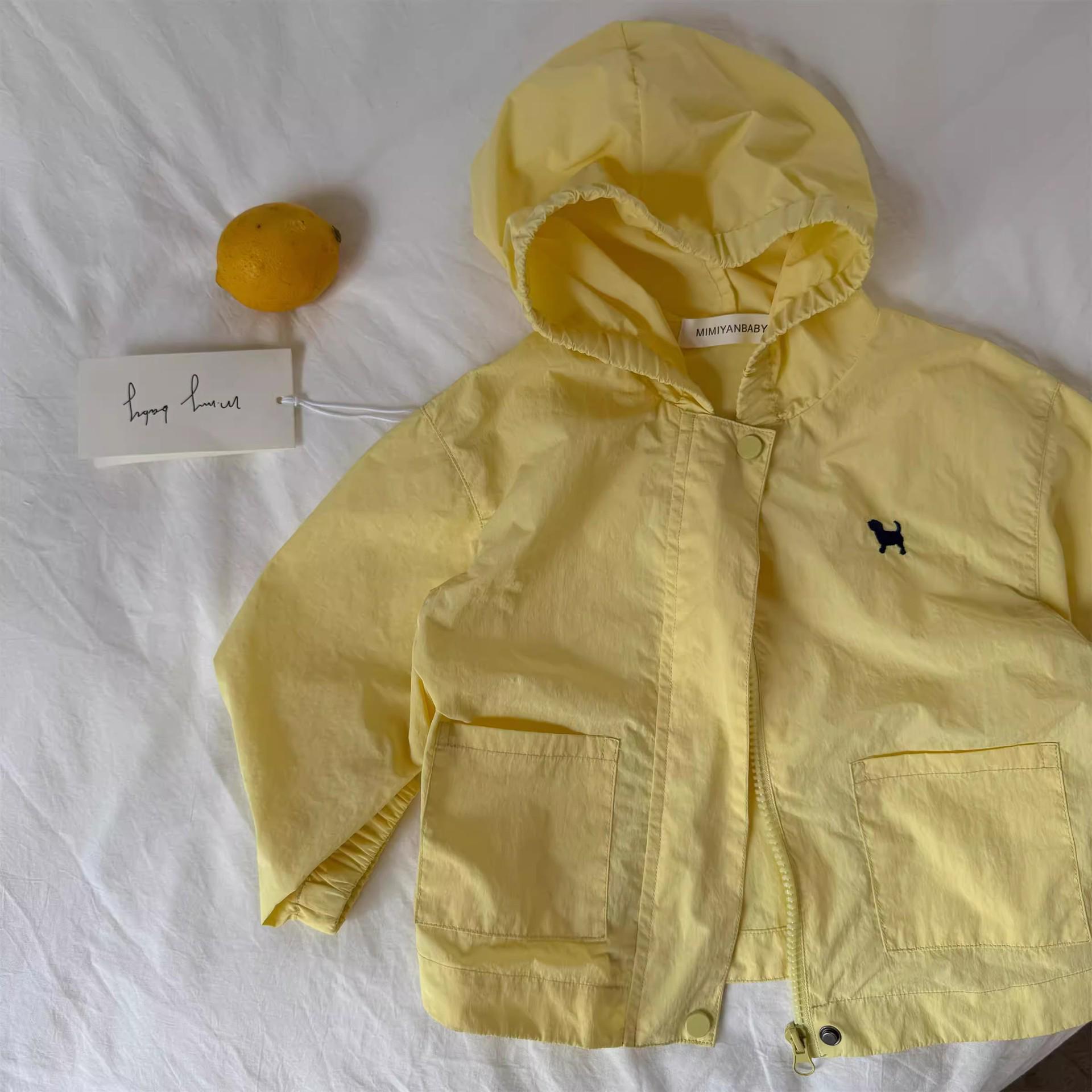 

Детская синяя ветровка с вышивкой собаки для защиты от солнца 100