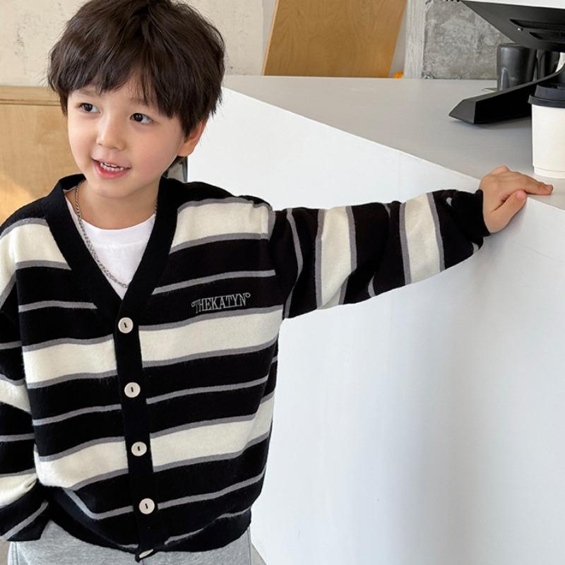 Frühling und Herbst Neue Jungen Locker All-Match Gestreift Kontrast Strickjacke