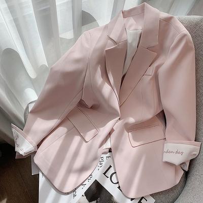 Chaqueta de Traje Casual Rosa para Mujer con Detalle de Bordado - Moderna y Chic