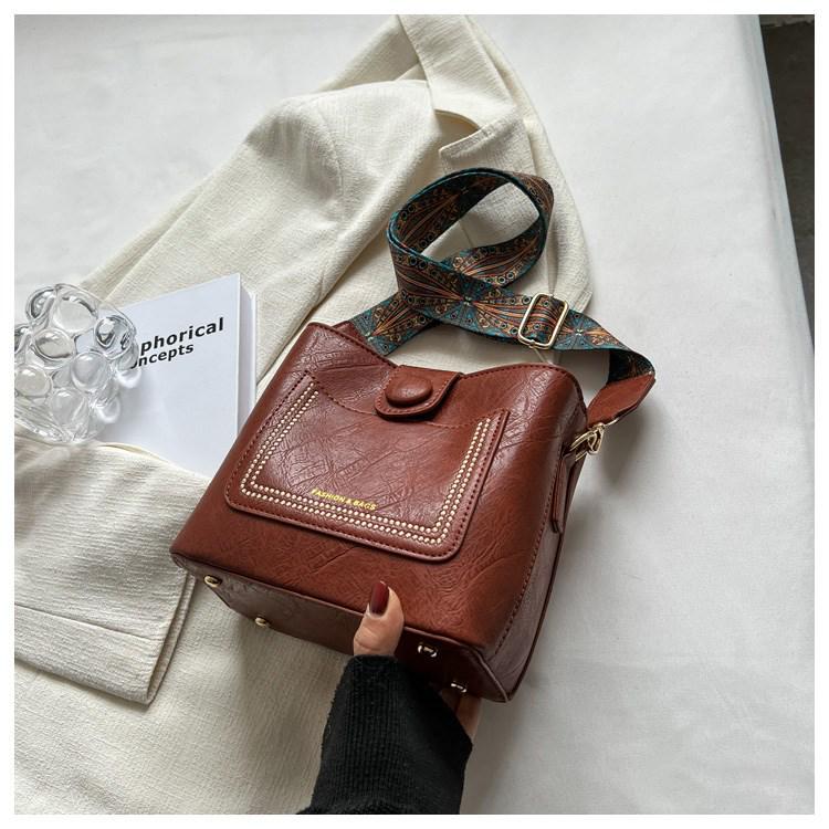 Nischendesign Retro Vielseitige Damen Umhänge-Bucket Bag - 2024 Erweiterte Textur Edition
