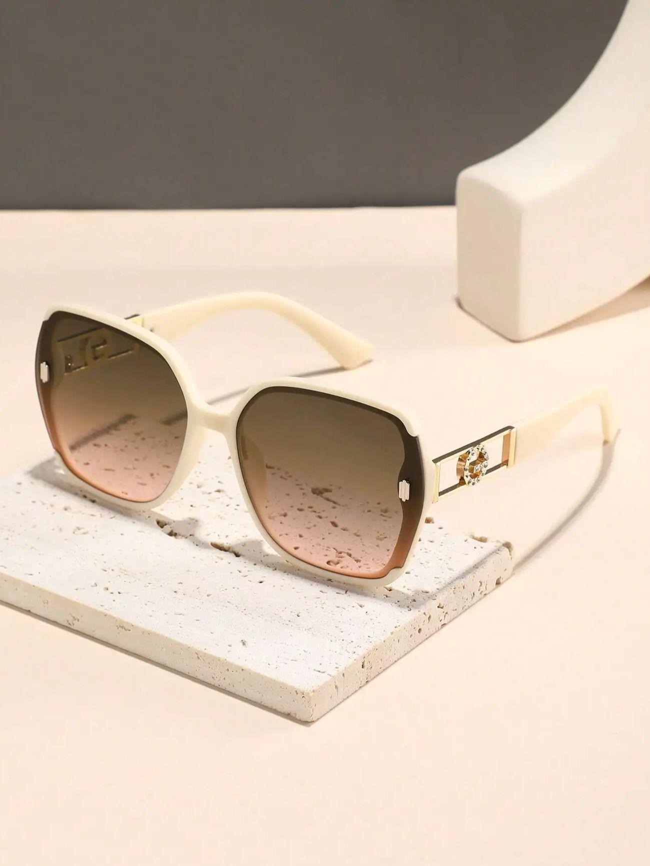 

1 шт. Классические модные геометрические солнцезащитные очки с ажурными стразами, большие оправы для повседневной жизни, аксессуары для активного отдыха.