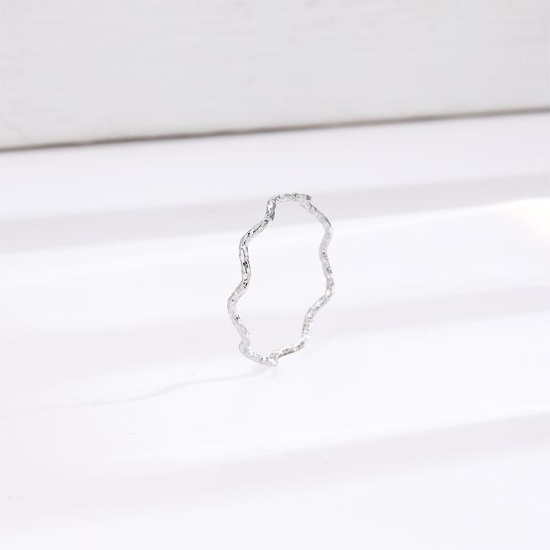 

Элегантное кольцо из титановой стали Twist Wave — простая роскошь для женщин US Size 9