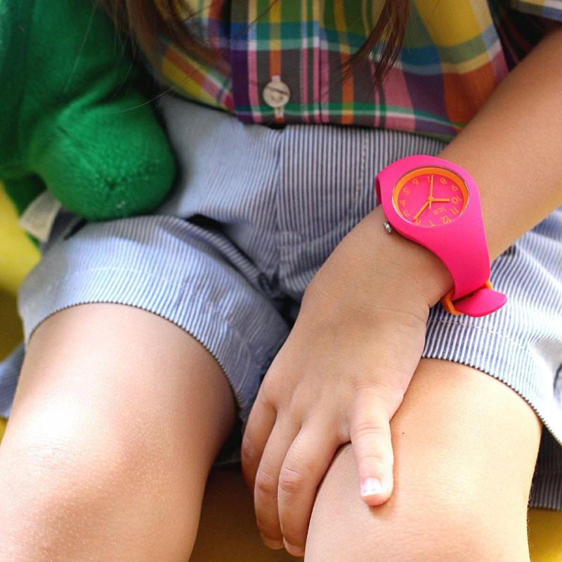 

Ice-Watch ICE ola Candy 31 мм – Розово-фуксиевые силиконовые наручные часы, Маленький размер для детей или женщин