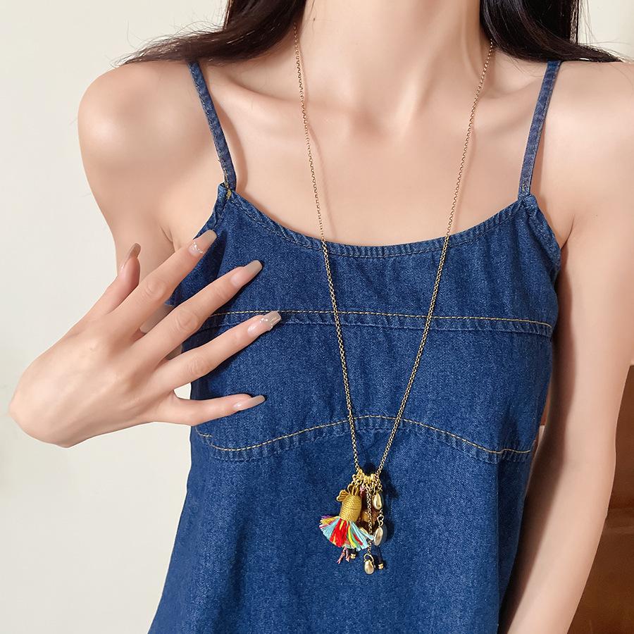 Bohemian Geometric Pendant Necklace Niche Retro Temperament Collarbone Chain Light Luxury Versatile High-end Jewelry