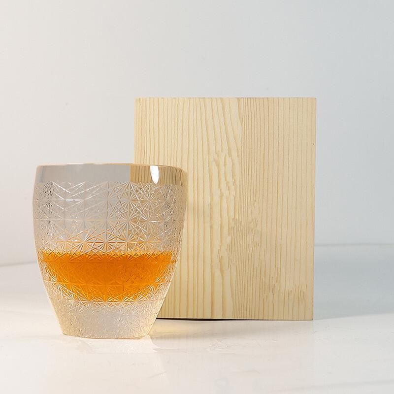 

Gypsophila Crystal Glass Cup With Wooden Box Luxurious Japanese Edo Kiriko Glassware Wine Tumbler Chrysanthemum Brandy Rock Mug 250ml