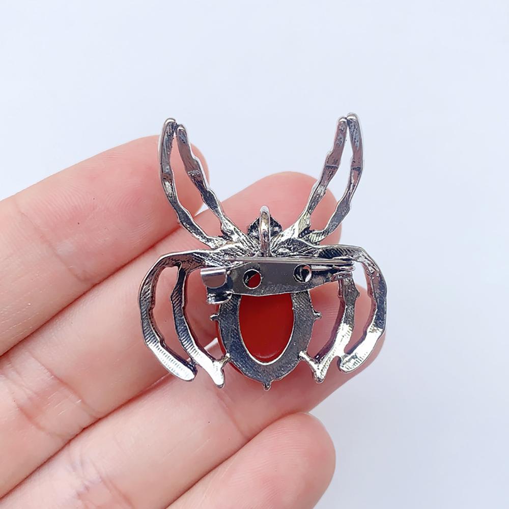 Natural Gem Stone Spider Brooch for Backpacks Jackets Hats Pants Jewelry Accessory Natural Quartz Halloween Spider Pin Brooch