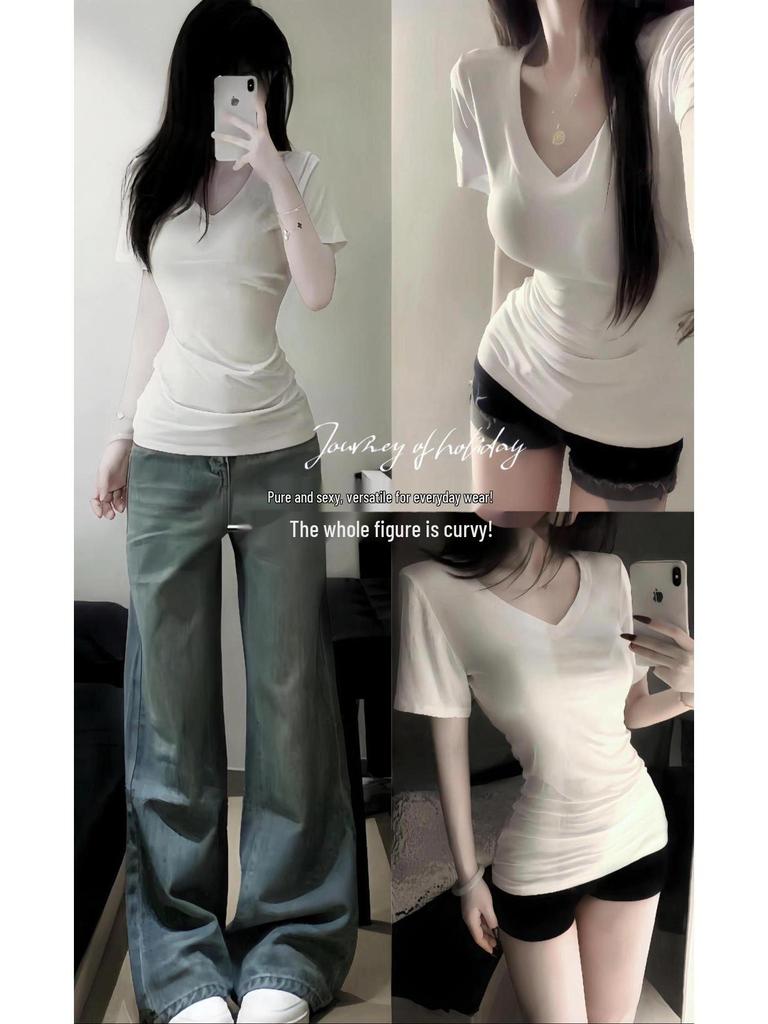 Noga utvald Slim-fit Kortärmad T-shirt för Kvinnor - Stilren, Midjekramande, Figurfördelaktig Sommartrend