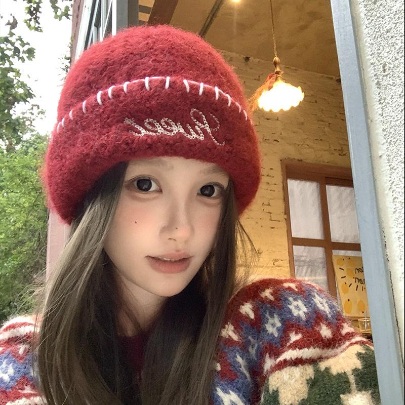 New wool hat women's season shows a small face and versatile knitted hat thermal ear protection Korean version bag head cold hat