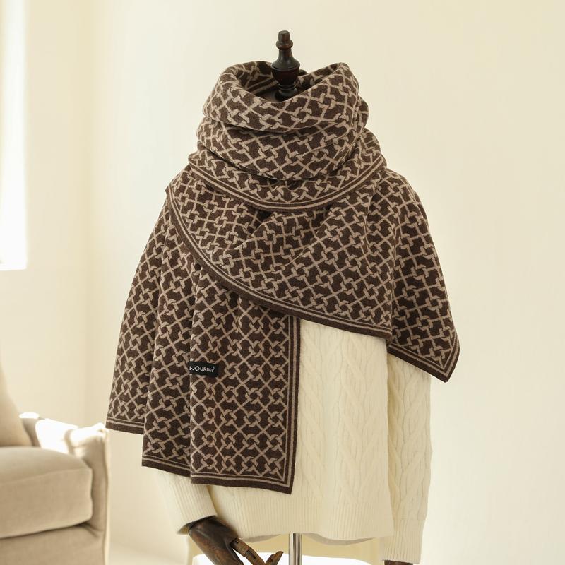 Long Winter Wool Scarves Custom Knitted Plaid Pattern Thermal Insulation Eco-Friendly for Women