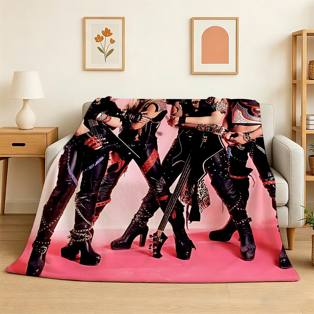 Popular Band Motley Crues Throw 240g Flannel Blanket Lightweight Soft Skin-friendly Summer Thin Throw Blanket 75X95CM