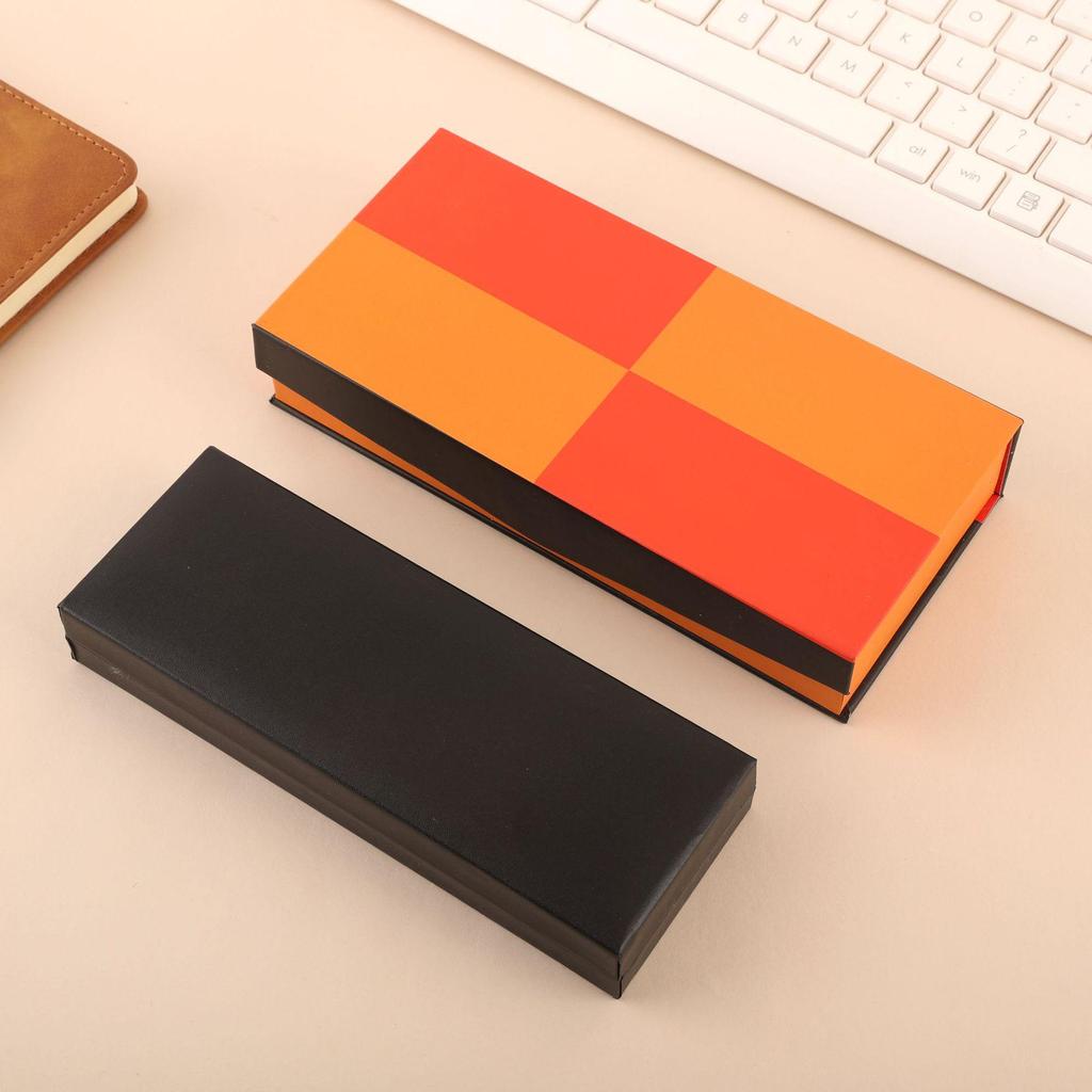 Set Regalo Penna Stilografica Nera con Scatola Flip-top Stampata con Logo