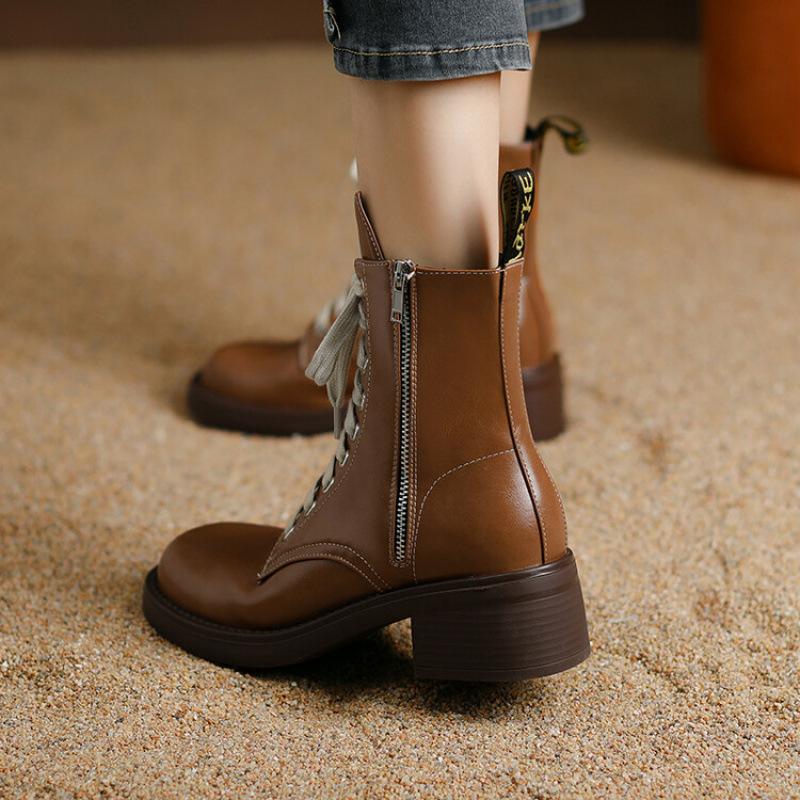Autumn and Winter New Leather Martin Boots Women's Thick-soled Non-slip Large-size Women's Boots Side Zipper Korean Version Square and Medium Boots