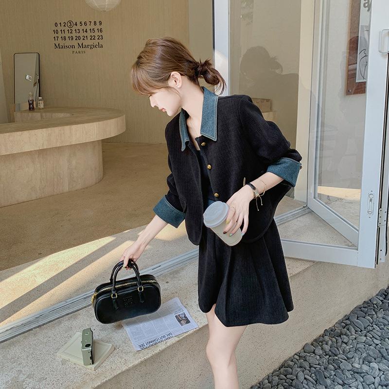 

Новые модели ранней весной носят полный комплект черного дизайна, контрастную цветную сшивку, юбку-двойку для женщин. XL чёрный