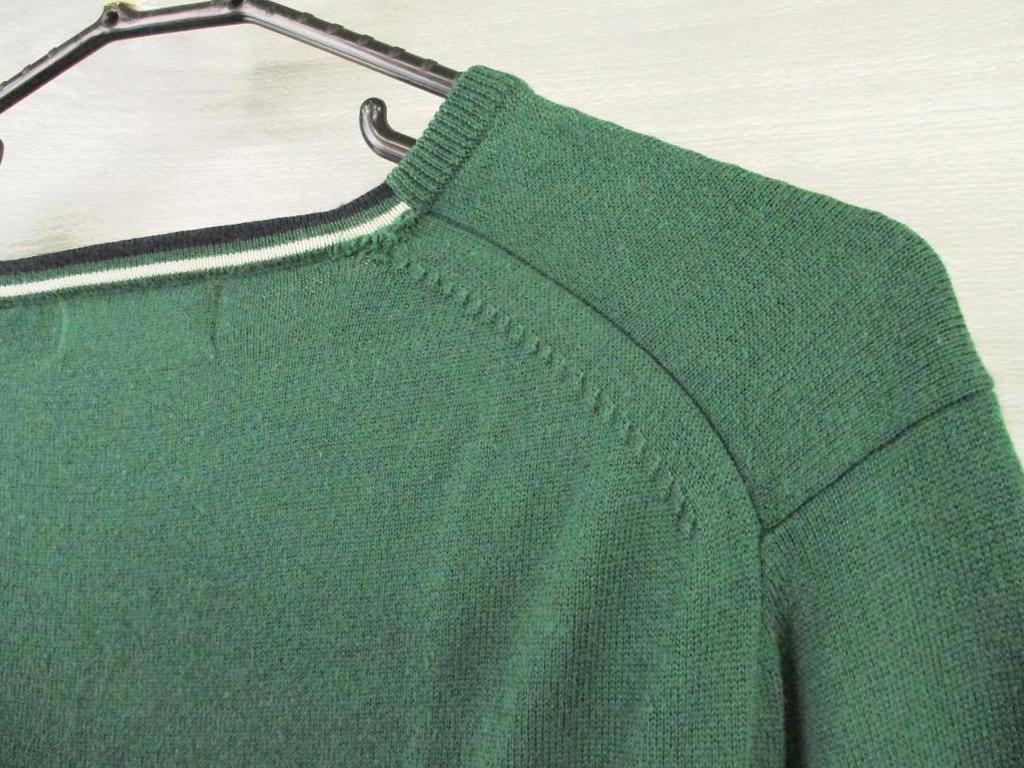 [USED] FREDPERRY V-neck knit M0821c