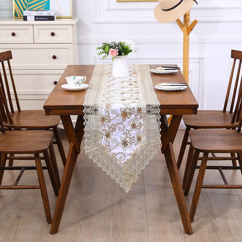 Exquisiter bestickter Tischläufer aus Polyester – Tischläufer für Feiertage, Hochzeiten, Zuhause, Esszimmerdekoration – lebendige Schreibtischdekoration aus Stoff