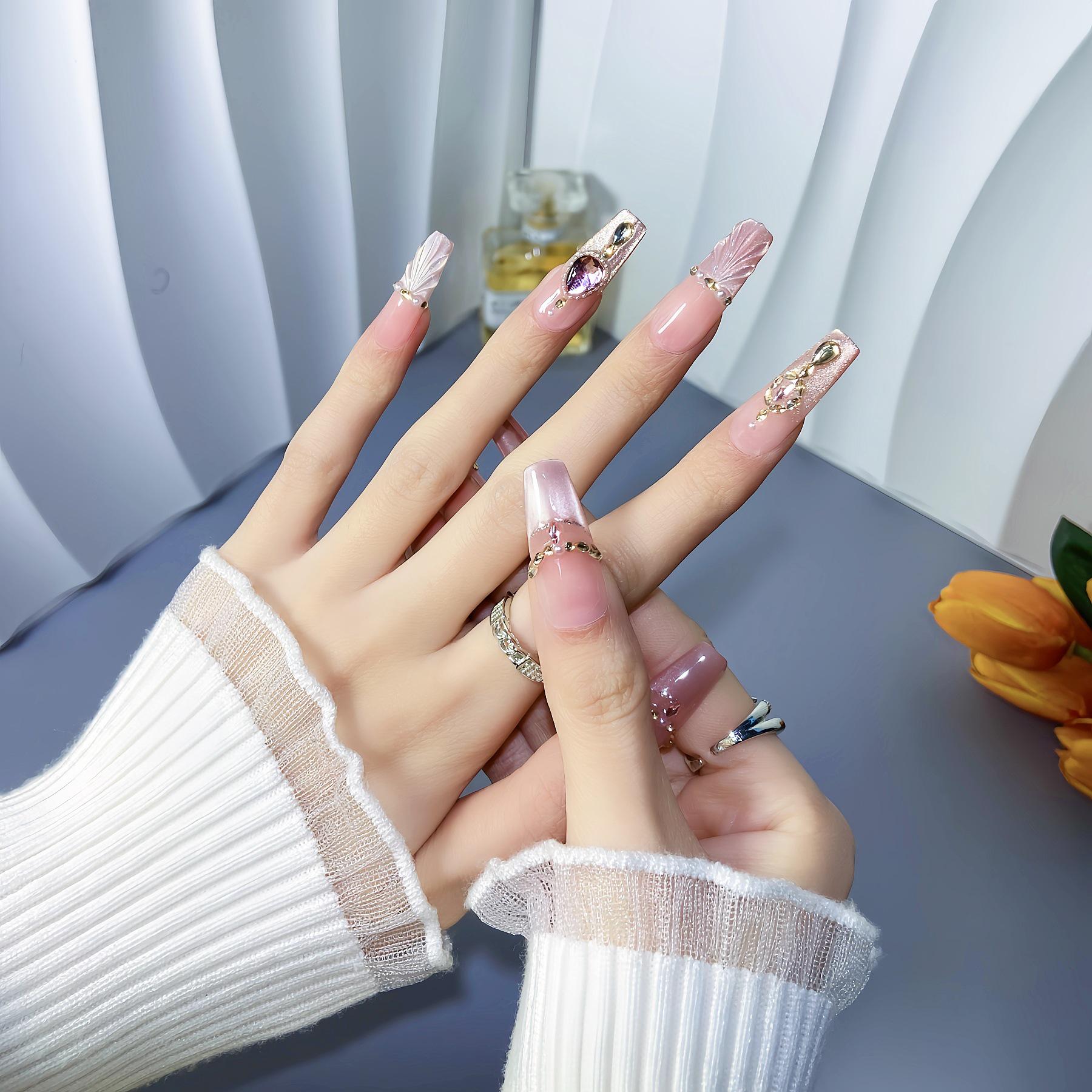 

Elegant Cat Eye Mermaid Fairy Nails with Rhinestones: Exquisite Style for Special Occasions