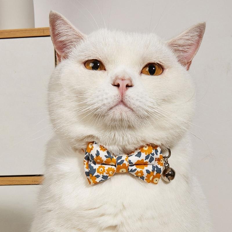 Flower Printed Cat Collar Bowknot Decors Adjustable Durablity Cat Camping Collar for Walking Camping Pet Supplies