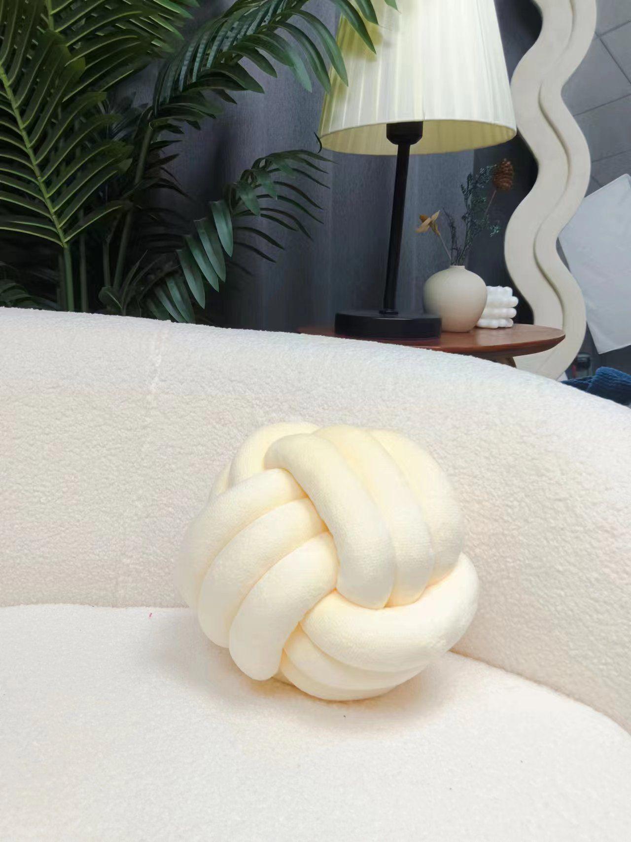 

Подушка-шар в скандинавском стиле с узелками ручной работы - украшение для дивана из кристального бархата 20cm Diameter