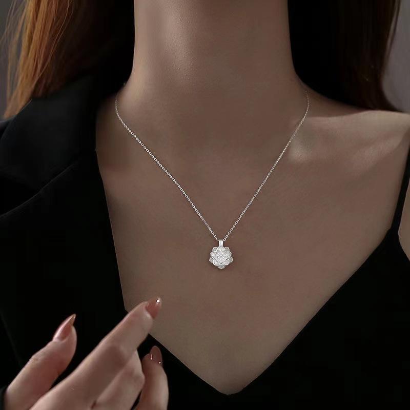 Lotus Pendant Necklace Simple High Sense Summer Necklace Female Collarbone Chain Qixi Festival Send Girlfriend