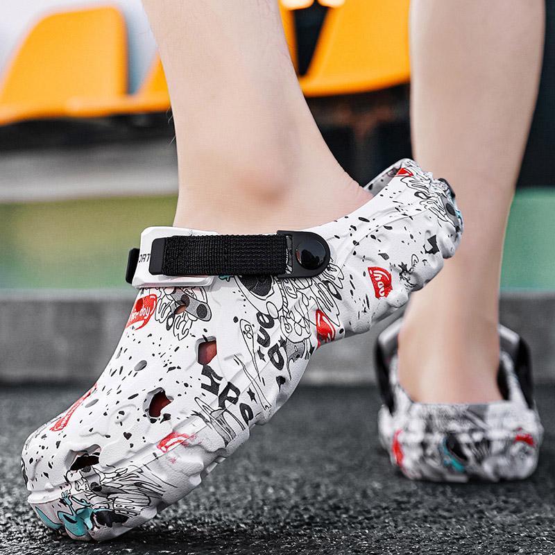 Fashion Male Summer Slippers New Garden Clogs Light Soft EVA Men's Hole Shoes Beach Water Shoes Outdoor Sandals Home Slides