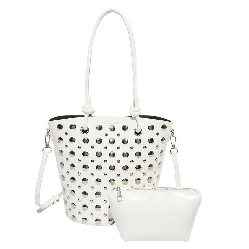 Large-capacity, High-end, Lazy and Fashionable, Hollowed-out Carved Commuting Single-shoulder Underarm Bag