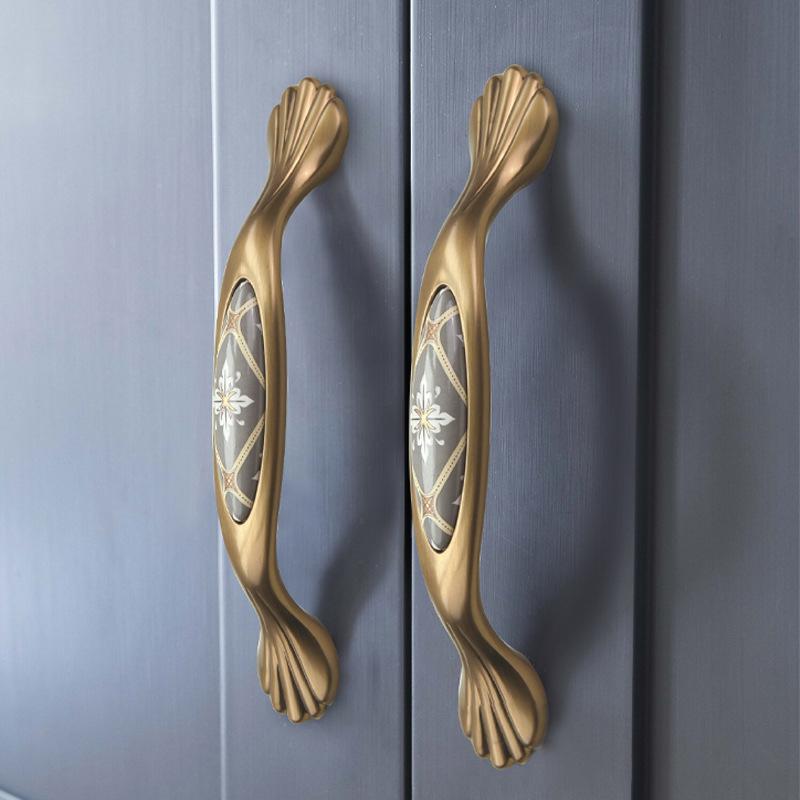 Luxurious Shoe Cabinet Handles with Retro Ceramic Design