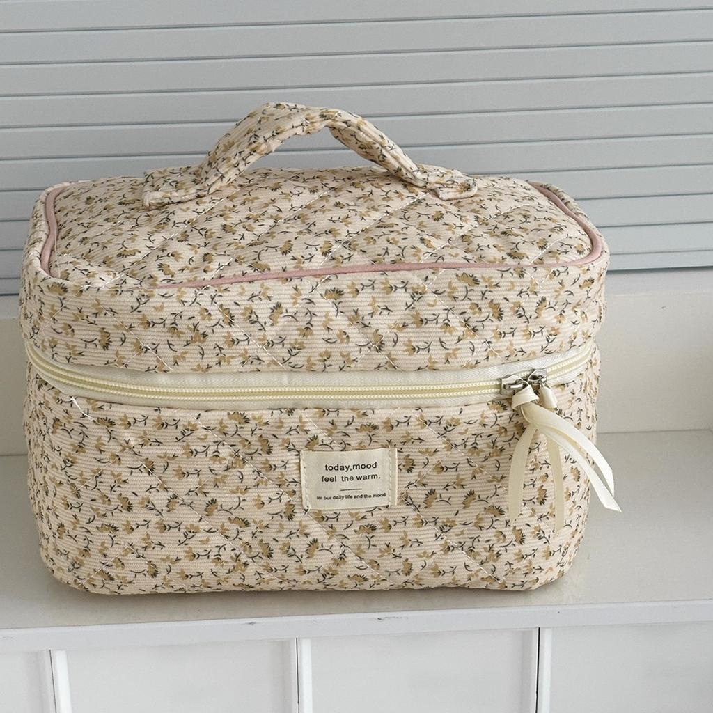 Cute Corduroy Heart Cosmetic Bags for Women Large Capacity Makeup Bag Travel Organizer